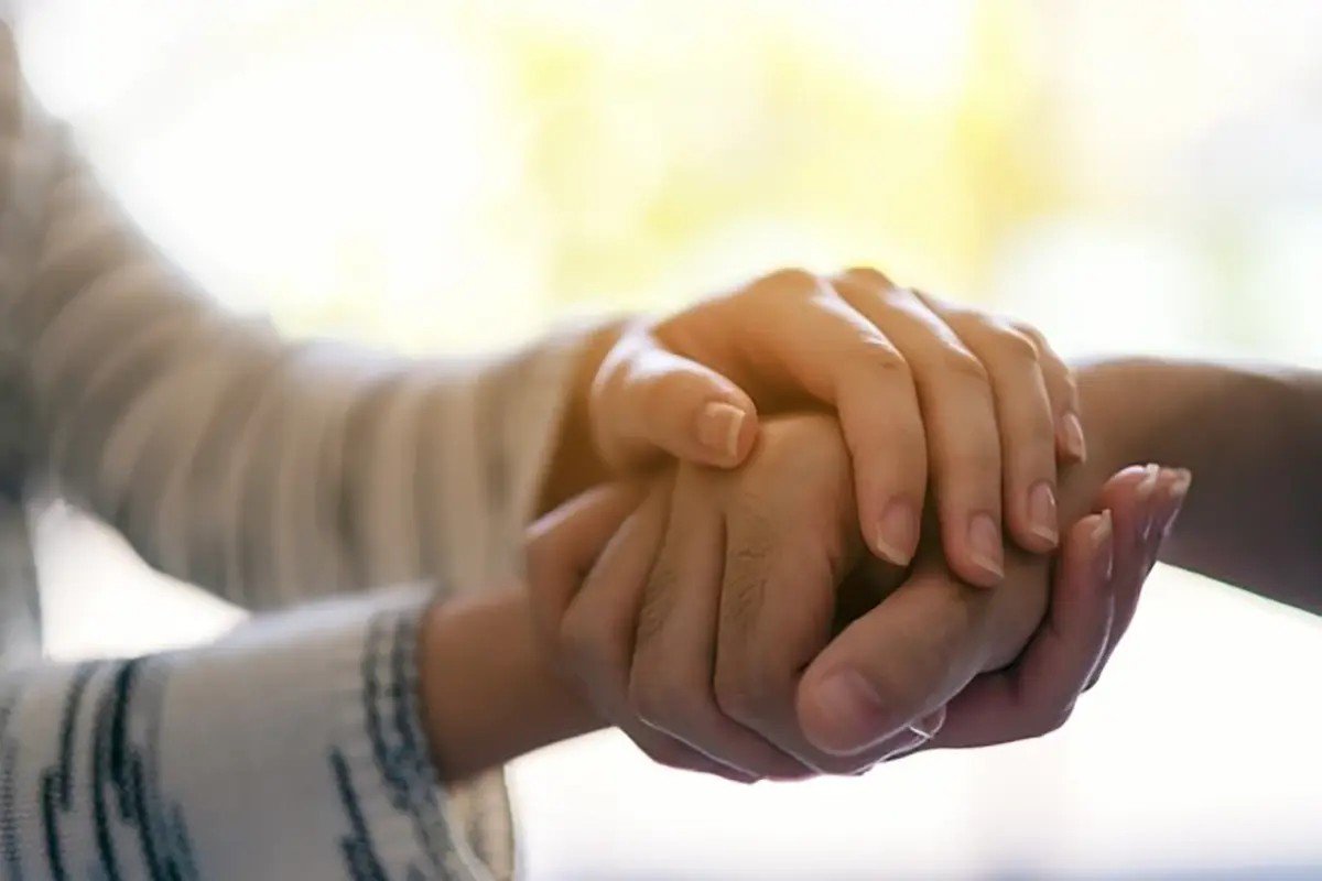 Top Charity Donation Platforms of 2025: How Abshar Atefeha Sets a New Standard for Impactful Giving